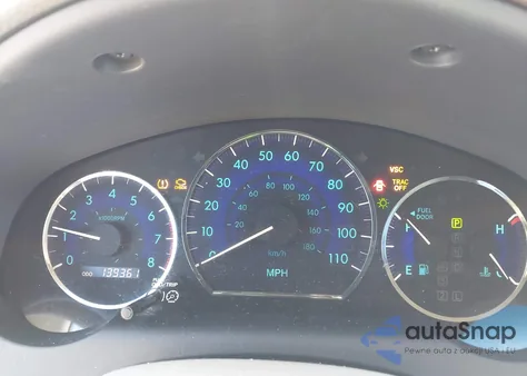 2010 Toyota Sienna Le z USA, uszkodzony, nr VIN 5TDKK4CC7AS325081